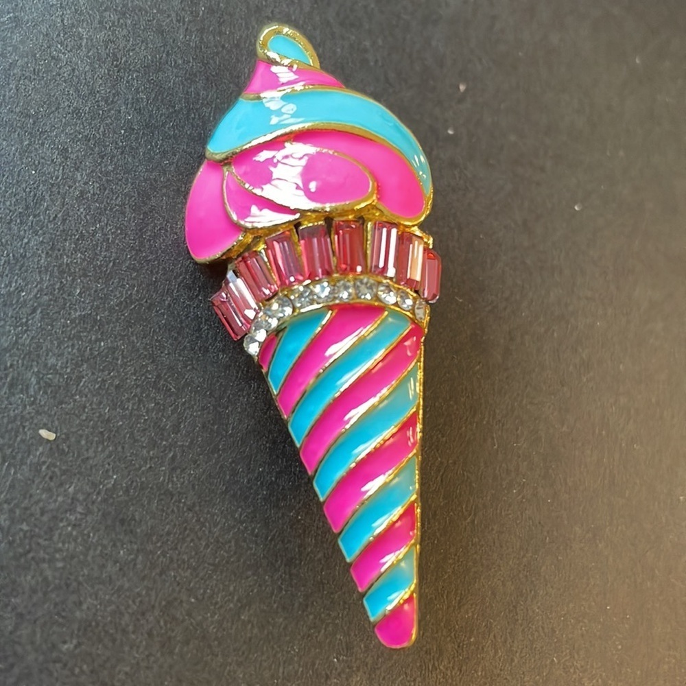 •’Anthropologie • Ice Cream Brooch • 🍦 - Picture 3 of 4